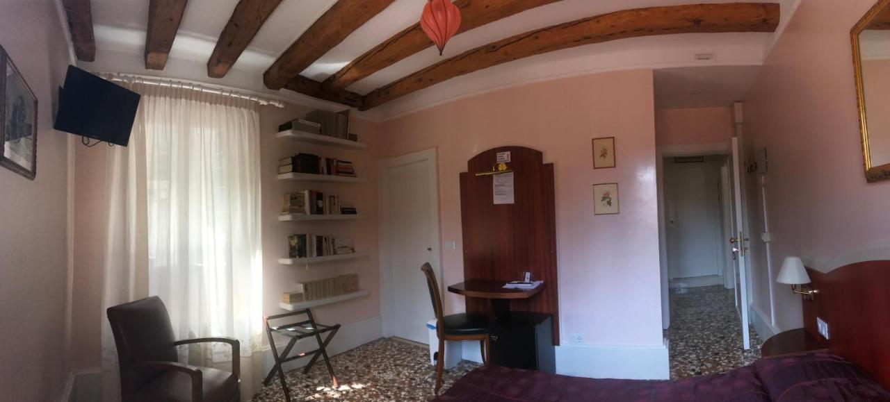 B&B A Le Boteghe Veneza Exterior foto