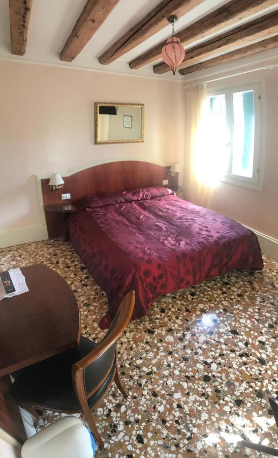 B&B A Le Boteghe Veneza Exterior foto